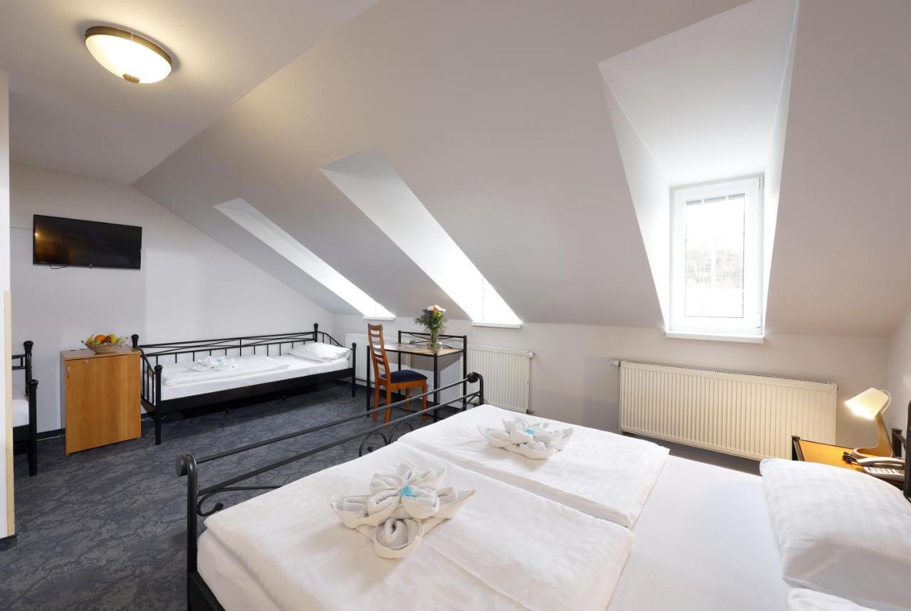Hotel Boston Karlovy Vary Ngoại thất bức ảnh