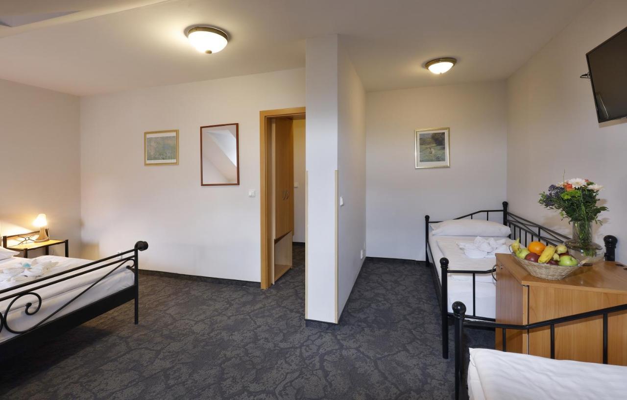 Hotel Boston Karlovy Vary Ngoại thất bức ảnh
