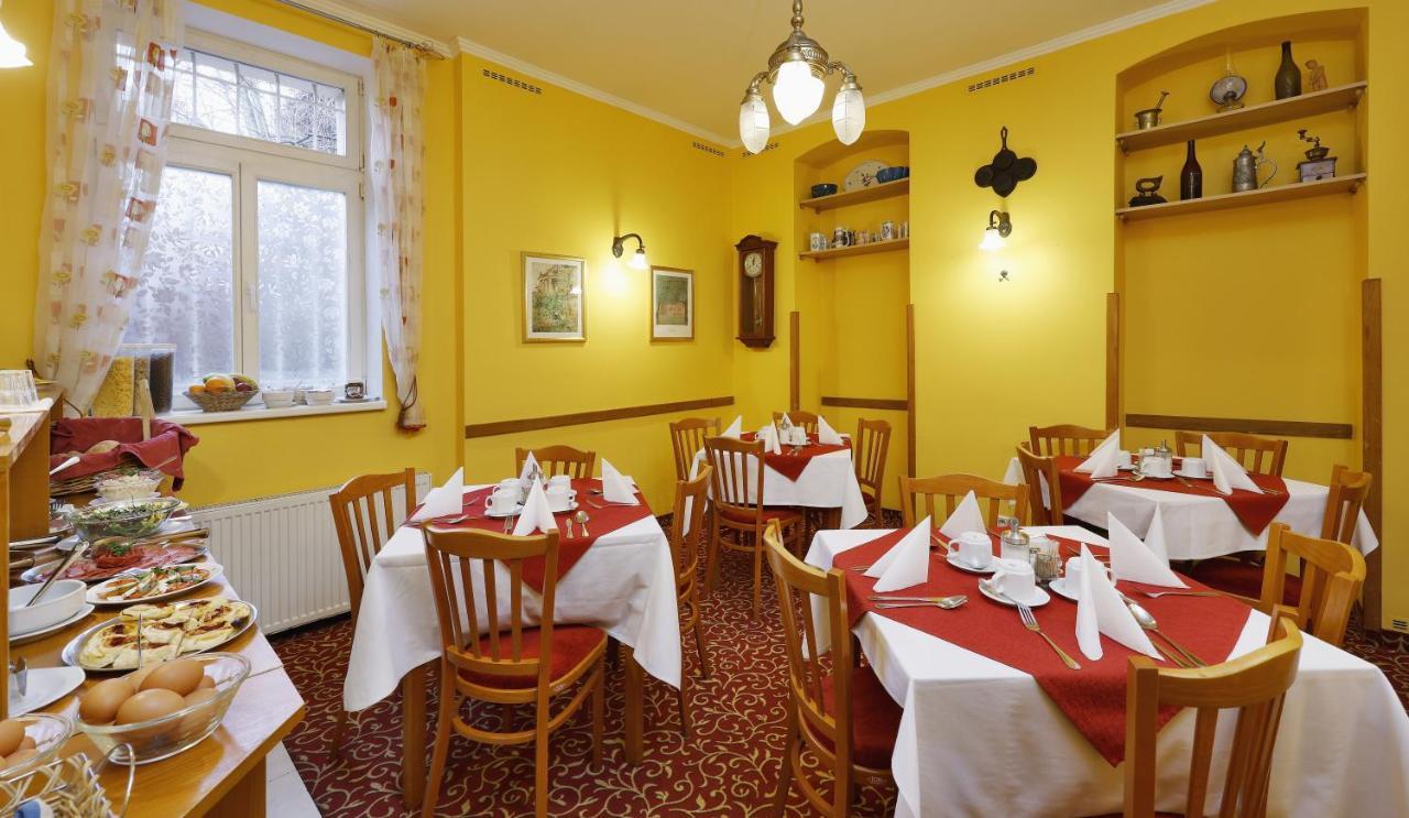 Hotel Boston Karlovy Vary Ngoại thất bức ảnh